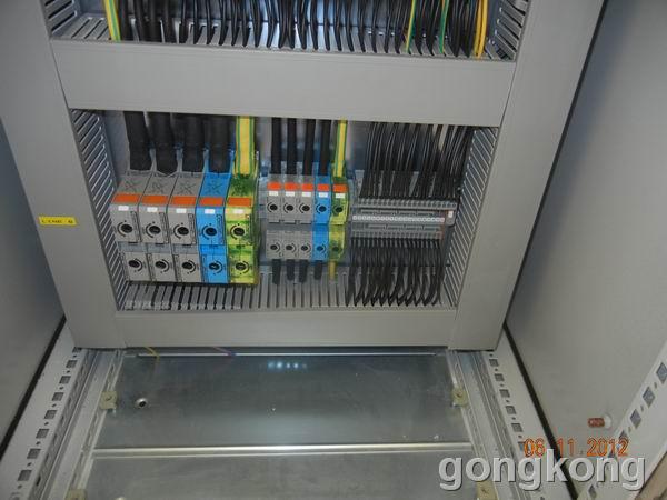 轨道接线端子